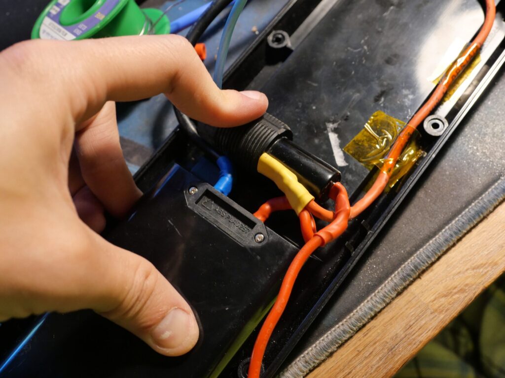 persha-zbirka-batarei-dlia-elektrovelosypeda-na-36-volt-iak-treba-i-ne-treba-robyty2_8