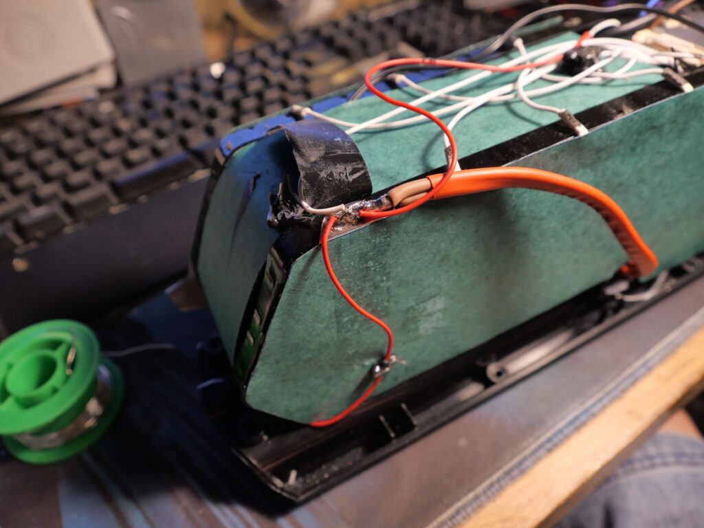persha-zbirka-batarei-dlia-elektrovelosypeda-na-36-volt-iak-treba-i-ne-treba-robyty_4